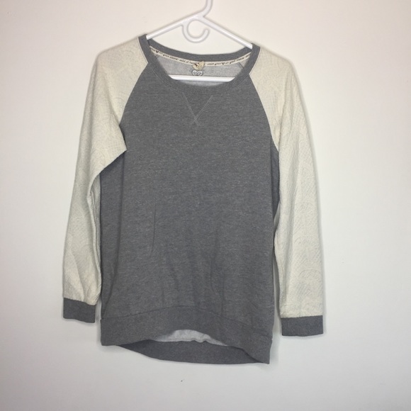 Roxy Sweaters - Roxy Small gray & white sweater